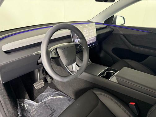 2026 Tesla Model Y Long Range Dual Motor All-Wheel Drive