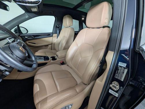 Night Blue Metallic 2023 Porsche Macan T