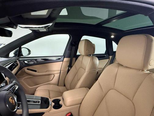 2025 Porsche Macan 2.0T