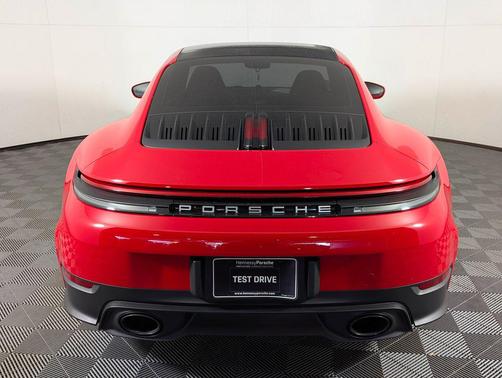 2025 Porsche 911 Carrera