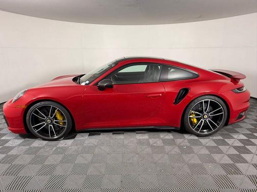 2022 Porsche 911 Turbo S