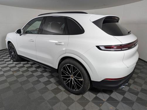 2025 Porsche Cayenne Cayenne