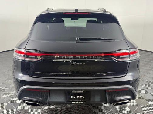 2025 Porsche Macan T