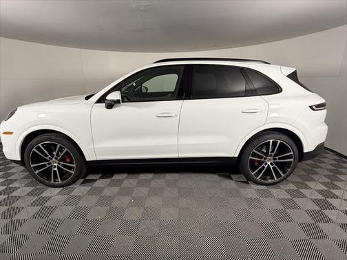 2025 Porsche Cayenne S