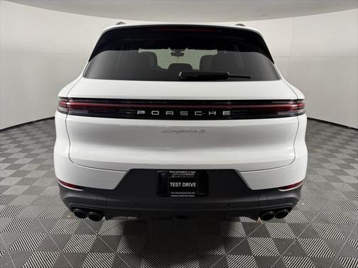 2025 Porsche Cayenne S
