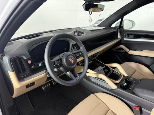 2025 Porsche Cayenne S