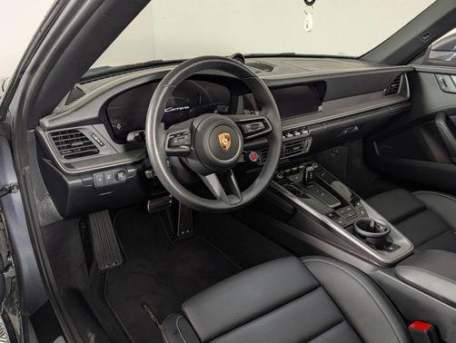 2025 Porsche 911 Carrera