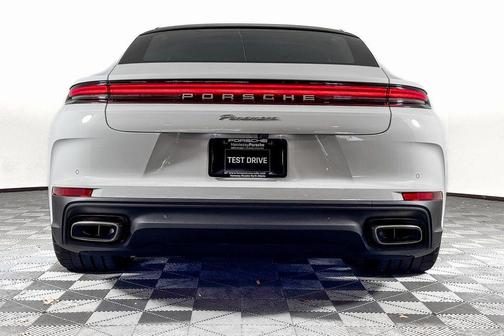 2025 Porsche Panamera Hatchback