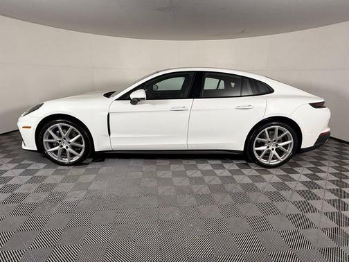 2025 Porsche Panamera Hatchback
