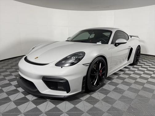 2022 Porsche 718 Cayman GT4