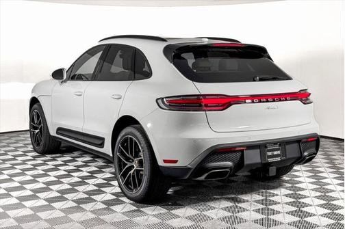 2024 Porsche Macan Base