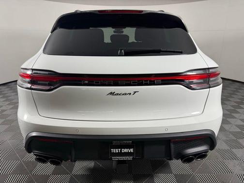 2025 Porsche Macan T