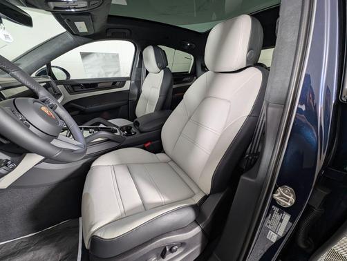 2026 Porsche Cayenne GTS