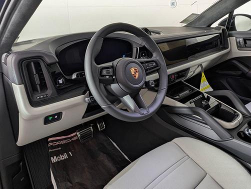 2026 Porsche Cayenne GTS