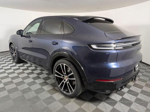 2026 Porsche Cayenne GTS