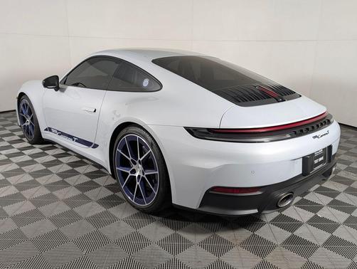 2026 Porsche 911 Carrera T