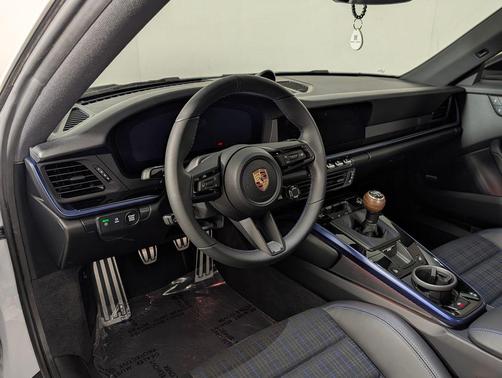 2026 Porsche 911 Carrera T