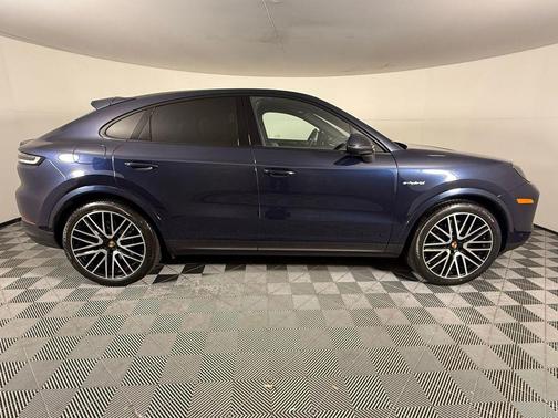 2025 Porsche Cayenne Cayenne S E-Hybrid