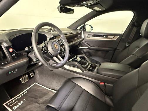 2025 Porsche Cayenne S