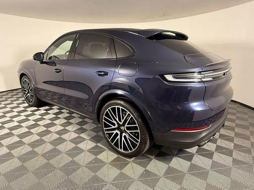 2025 Porsche Cayenne S