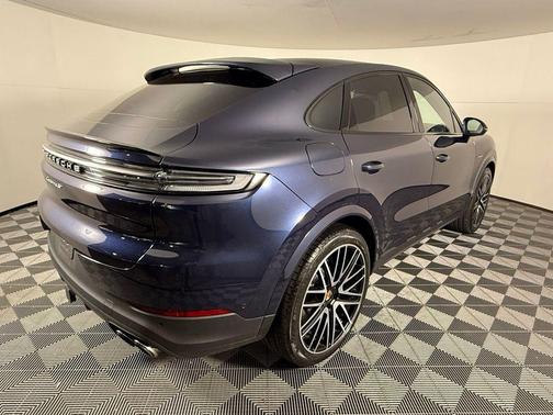 2025 Porsche Cayenne S