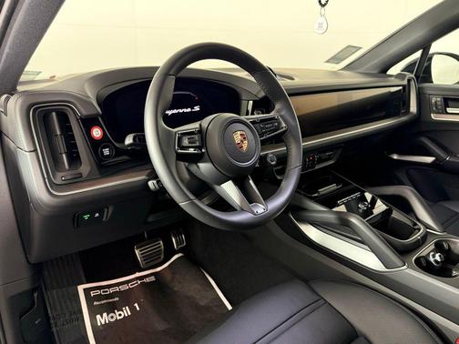 2025 Porsche Cayenne Cayenne S E-Hybrid
