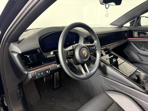 2024 Porsche Panamera Hatchback