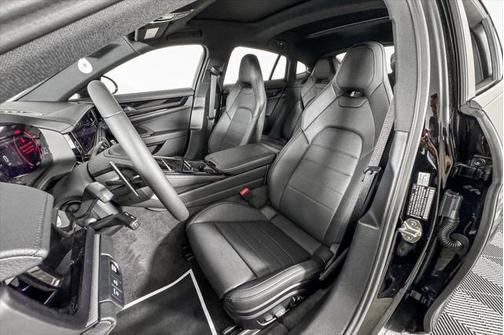 2024 Porsche Panamera 4