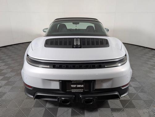 2025 Porsche 911 Targa 4 GTS