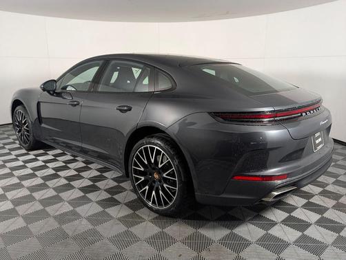 2026 Porsche Panamera 
