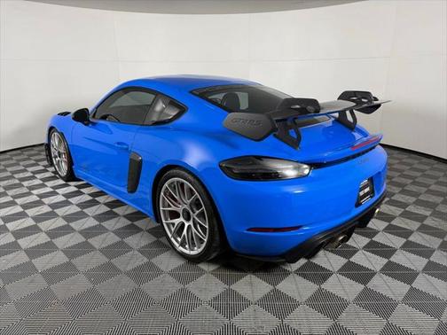 2023 Porsche 718 Cayman GT4 RS