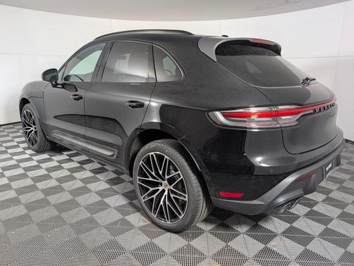 2026 Porsche Macan T
