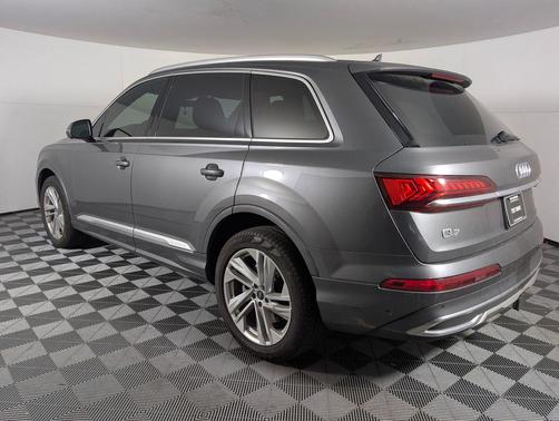 2021 Audi Q7 55 Premium Plus
