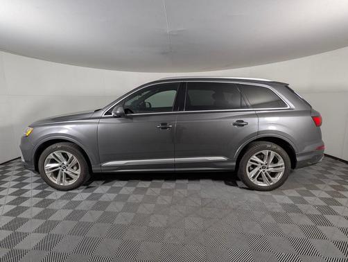 2021 Audi Q7 55 Premium Plus