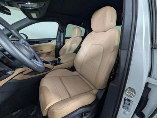 White 2025 Porsche Cayenne Cayenne