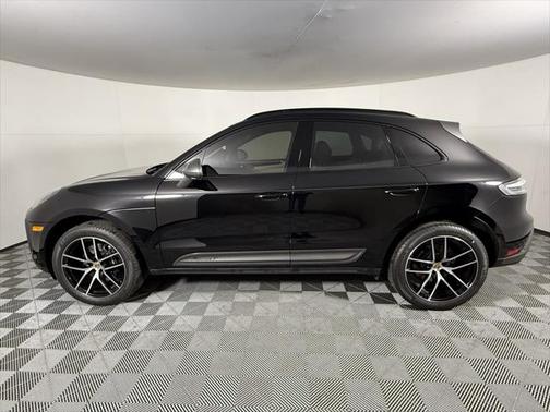 2024 Porsche Macan Base