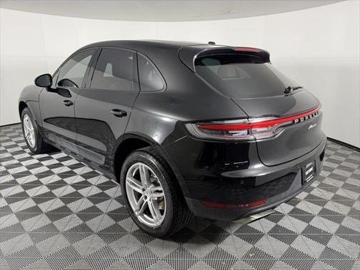 2021 Porsche Macan Base