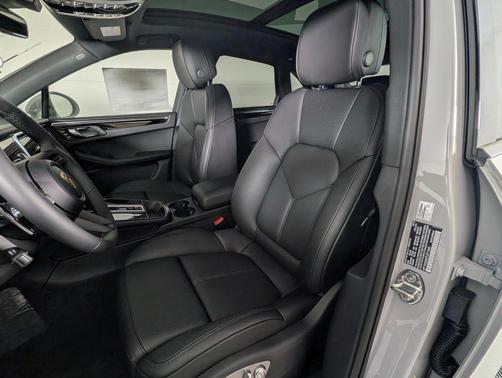 Chalk 2026 Porsche Macan Macan