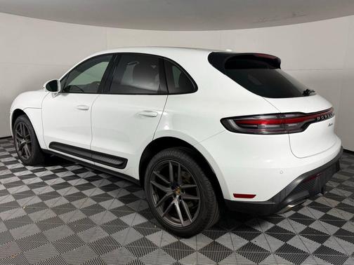 2023 Porsche Macan 2.0T