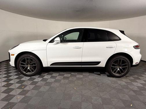 2023 Porsche Macan 2.0T