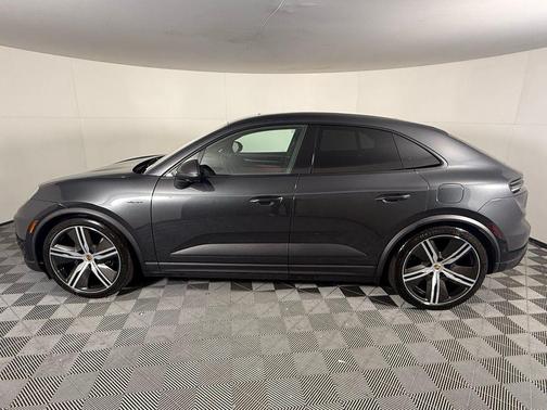 2024 Porsche Macan 4