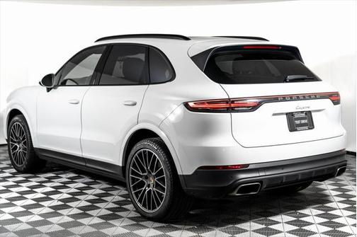 2023 Porsche Cayenne Platinum Edition
