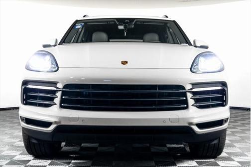 2023 Porsche Cayenne Platinum Edition