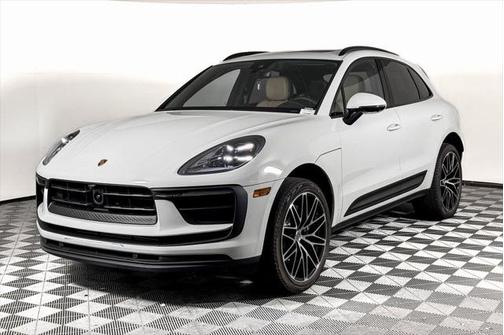 2025 Porsche Macan Base