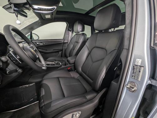 2026 Porsche Macan GTS