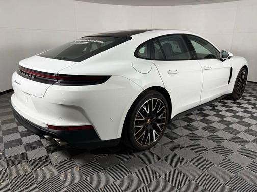 2025 Porsche Panamera Hatchback