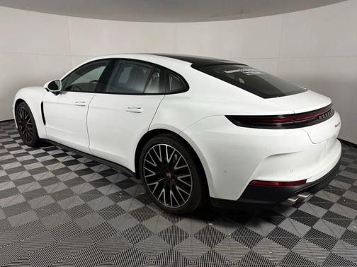 2025 Porsche Panamera Hatchback