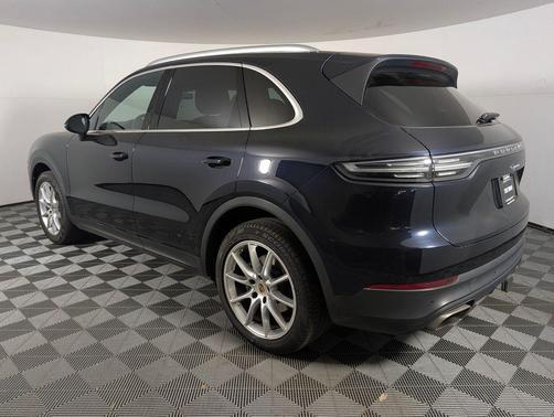 Moonlight Blue Metallic 2019 Porsche Cayenne Cayenne