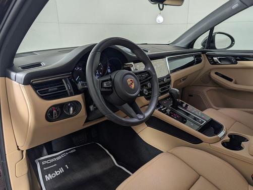 2025 Porsche Macan T