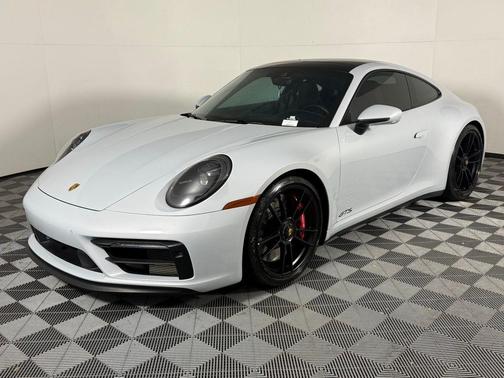 2023 Porsche 911 Carrera GTS